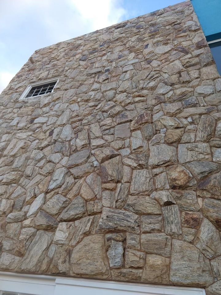 Pedra Madeira Tradicional Amarela em Caco Rachada - Repedras