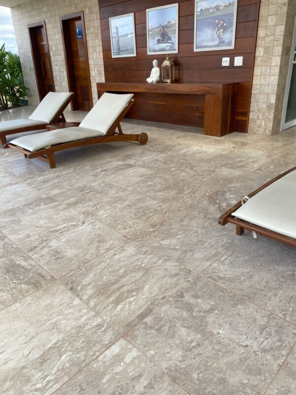 Piso Mármore Travertino Rustico Estucado 55x55 - Image 3